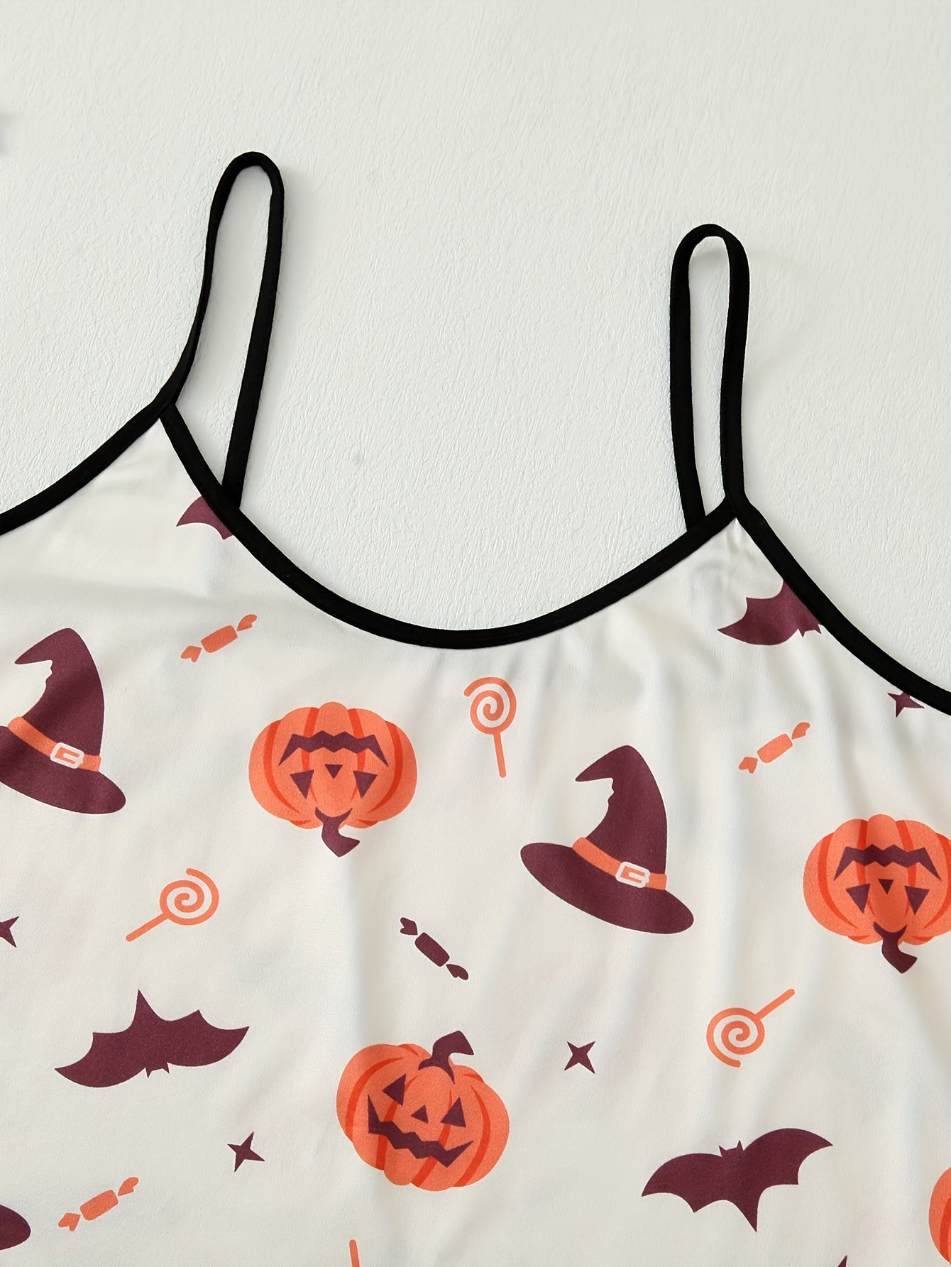 Women's Jack-O-Lantern & Witch Hat Print Pajama Set