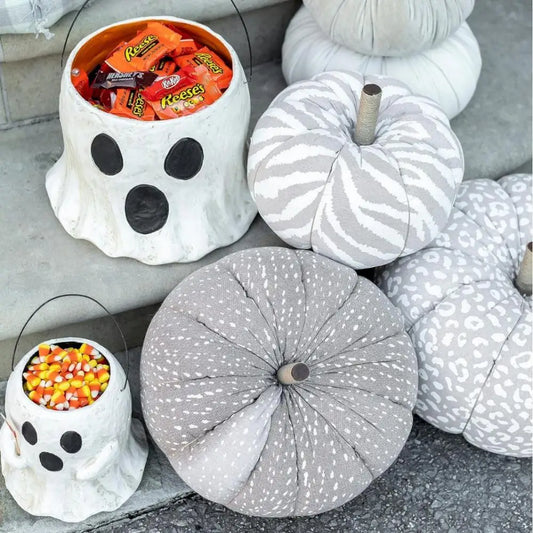 Halloween Ghost Trick-or-Treat Buckets