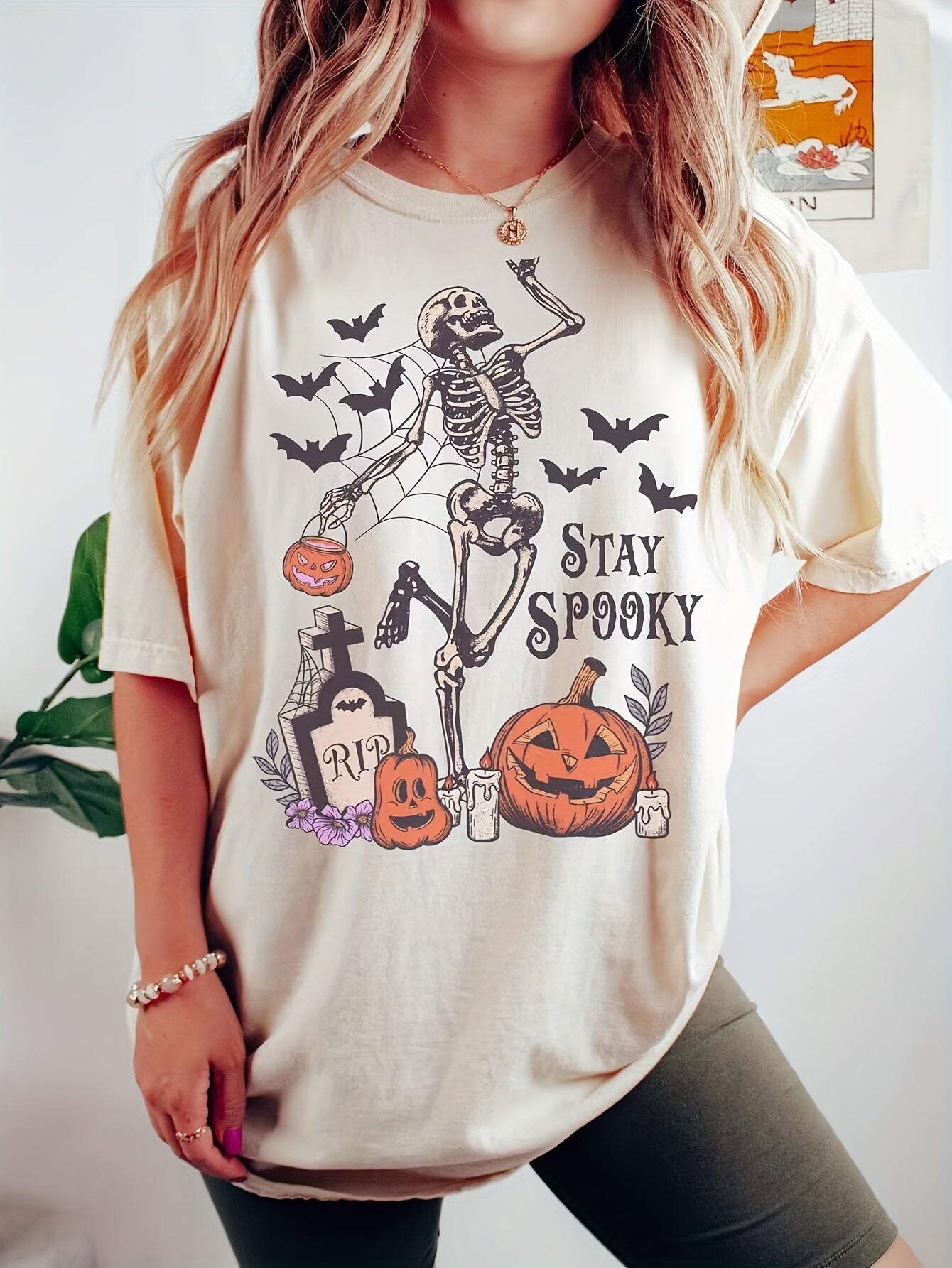 Over-Sized Women's Spooky Skull & Pumpkin Print Crew Neck Casual Short Sleeve T-Shirt